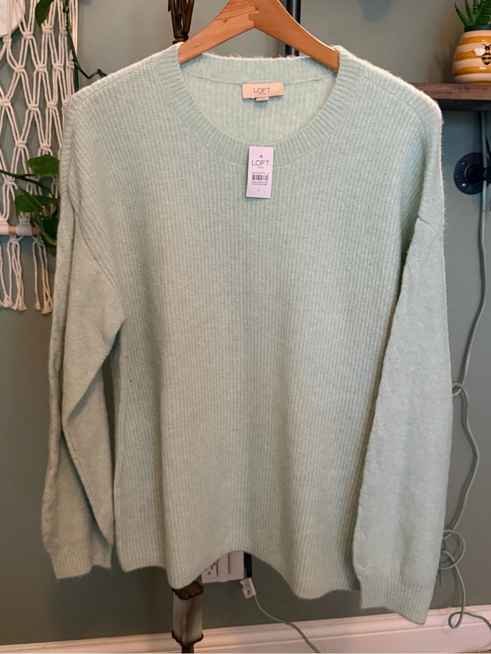 LOFT Outlet Soft Mint Green Crewneck Sweater Size L NWT